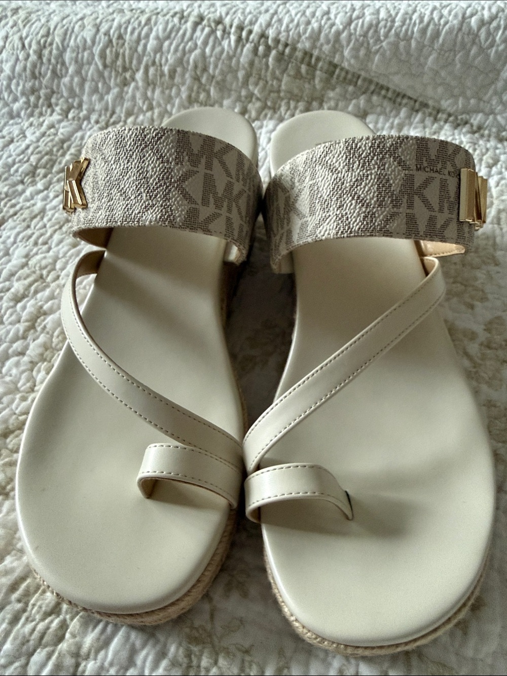 Michael Kors Cream Logo Strap Toe-Ring Slide Sandals